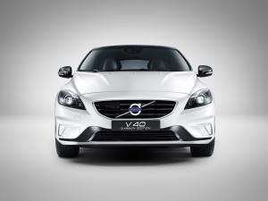 Volvo V40 Carbon Edition 2015 года